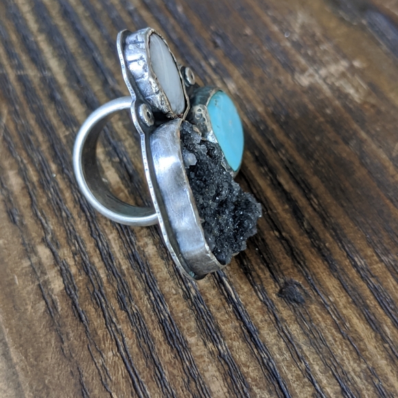 Large Sterling Silver, Turquoise, Quartz Druzy, & Enamel Statement Ring. - Picture 4 of 14